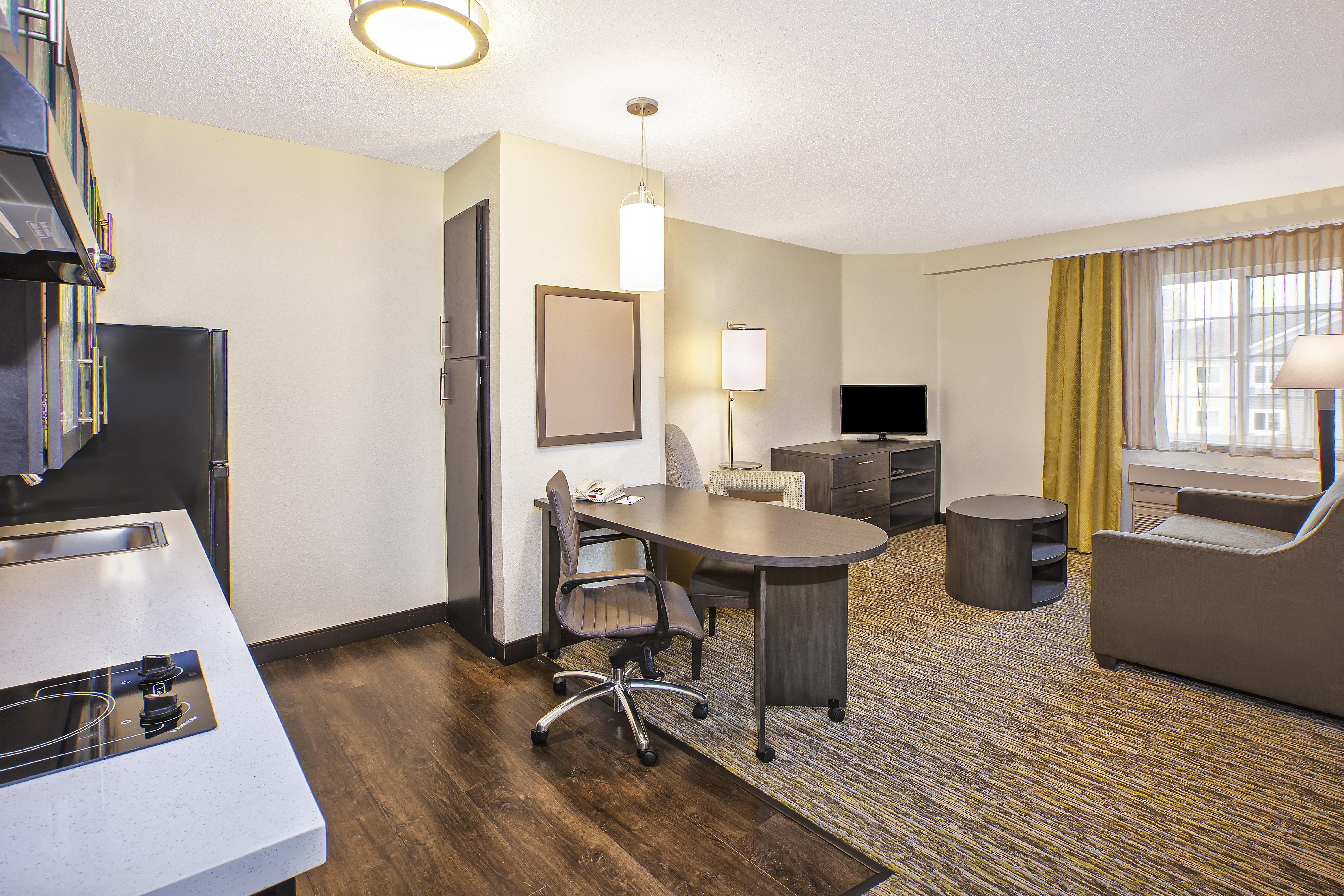 Candlewood Northeast By Ihg Hotel 2*